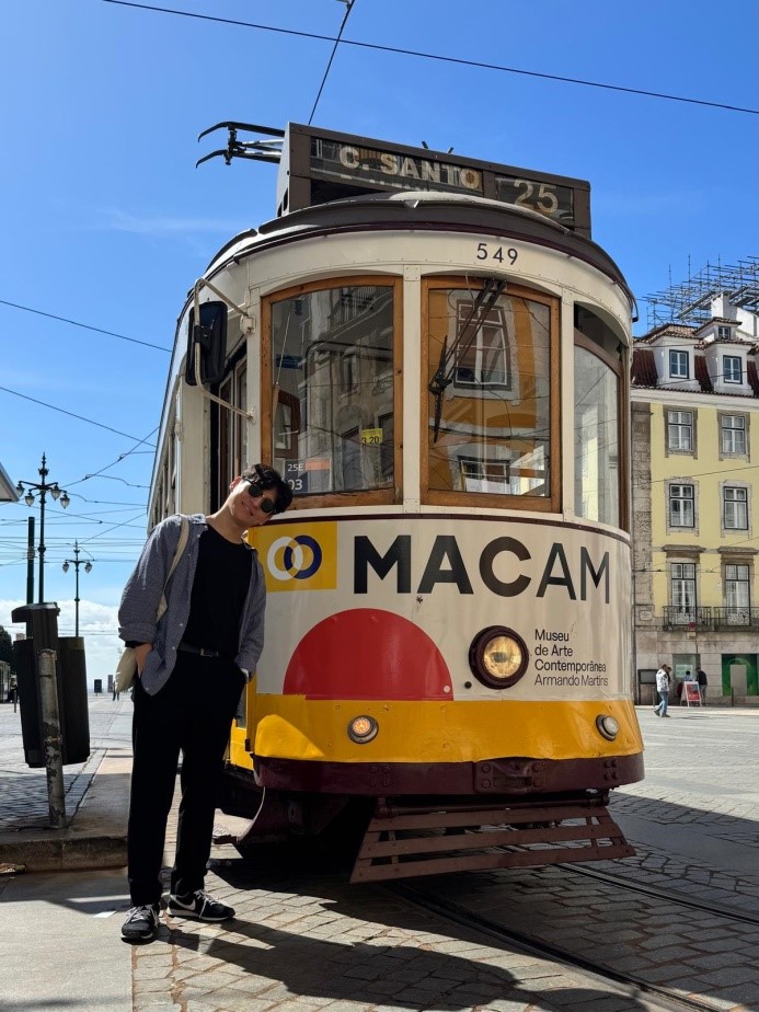 Image of Gwangong Lee in Lisbon