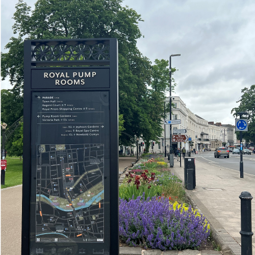 the sign for the pump rooms in leamington spa