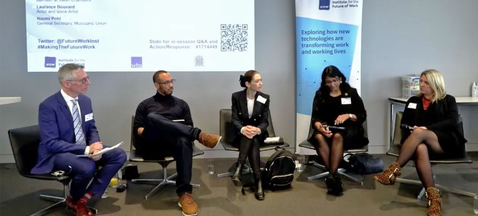 A panel discuss AI A panel discuss AI